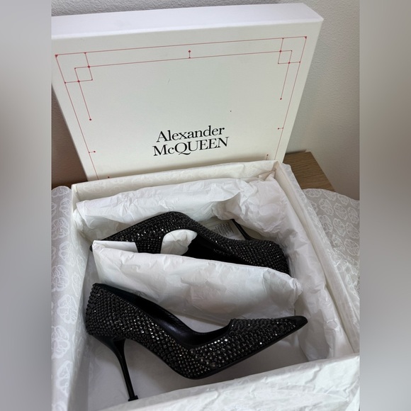 NWT Alexander McQueen Black Crystals Pumps size 37 - Picture 3 of 7